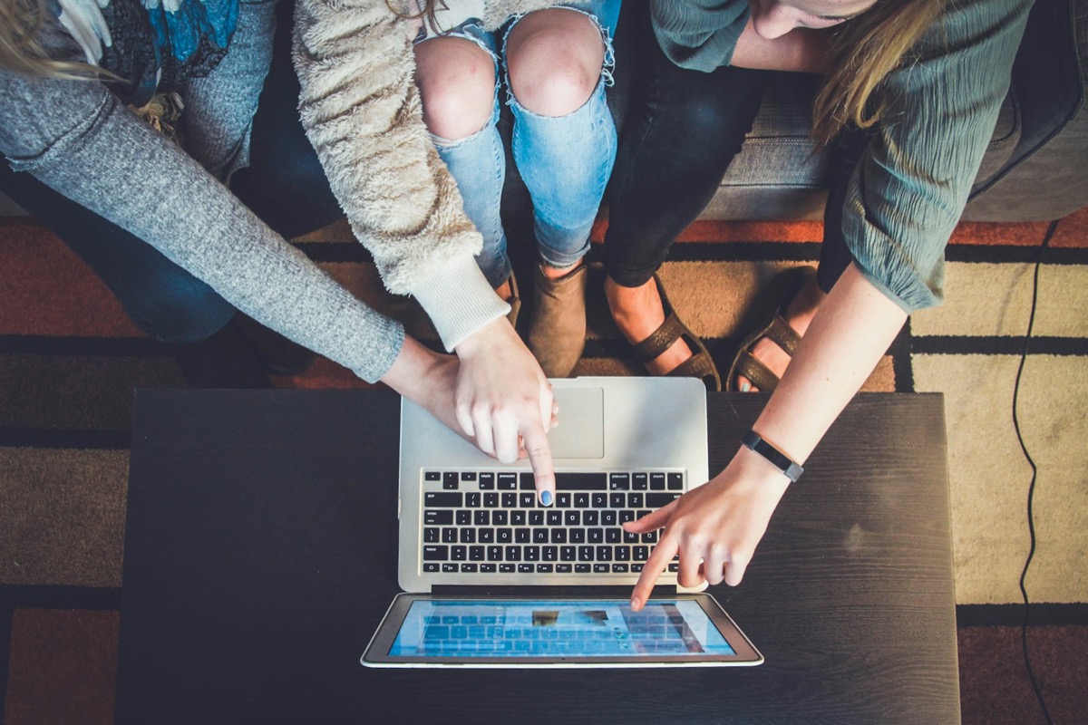 Trilhas de aprendizagem: como estruturar learning paths por competência
